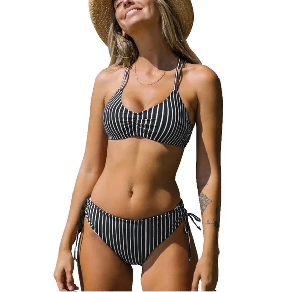 Two Piece Reversible Bikini Set Black Floral Low Waist Sexy NWT Size M - Picture 4 of 4